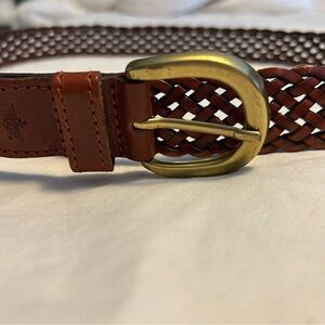 Braided genuine leather belt in chestnut.